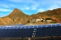 Paneles de la planta solar de Rioja.jpg
