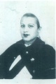 Angeles Vázquez León de enfermera con 15 años, en el Hospital Joaquín Costa de Alicante durante la guerra civil.jpg