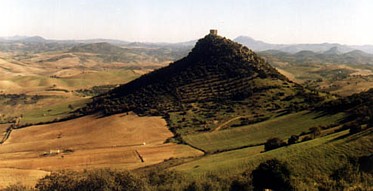 Castillo de Cote y Sierra de San Pablo.jpg