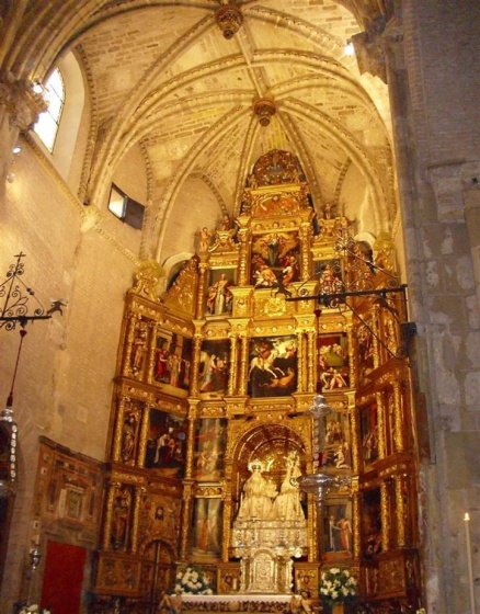 Archivo:Santa Ana Sevilla ábside y retablo.jpg