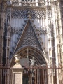 Sevilla catedral portada3.jpg