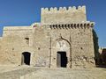 Castillo cristiano y torre Homenaje Alcazaba Almería.jpg