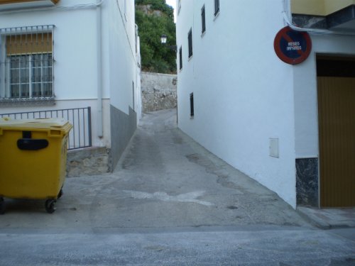 Calle La Cueva.JPG