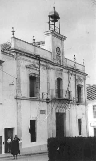 Fachada del Ayuntamiento de La Rambla.jpg
