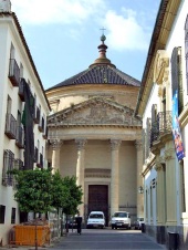 Frontal de la Iglesia del Colegio de Santa Victoria (2007).jpg
