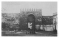 Puerta de Almodóvar y su alcubilla (principios siglo XX).jpg
