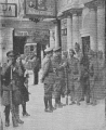 Soldados en la plaza de las Tendillas (mayo de 1931).png