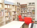 Biblioteca lugros.JPG