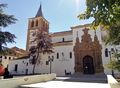 Convento e iglesia Santiago Guadix.jpg