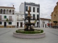 Fuente Plaza del Jamón (Jabugo).JPG