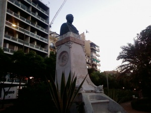 800px-Estatua Marqués de Guadiaro.jpg
