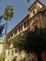 Fachada del palacio Episcopal de Málaga a patio interior ajardinado.jpg