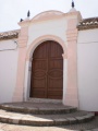 Puerta delantera iglesia.jpg