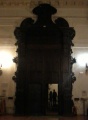 Interior puerta acceso Capilla Mortaja Sevilla.jpg