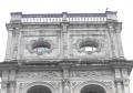 Oculos en ayuntamiento de Sevilla.jpg