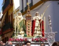Paso Justa Rufina frente iglesia.jpg