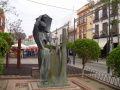 Plaza españa estatua.jpg