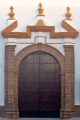 Portada iglesia V Dolores (El Campillo).jpg