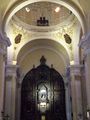 Presbiterio y cúpula iglesia San Jacinto Sevilla.jpg